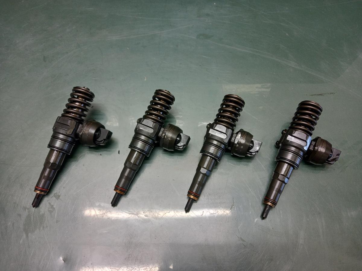 Vstřikovače 038130073BN VOLKSWAGEN PASSAT 2005-2009