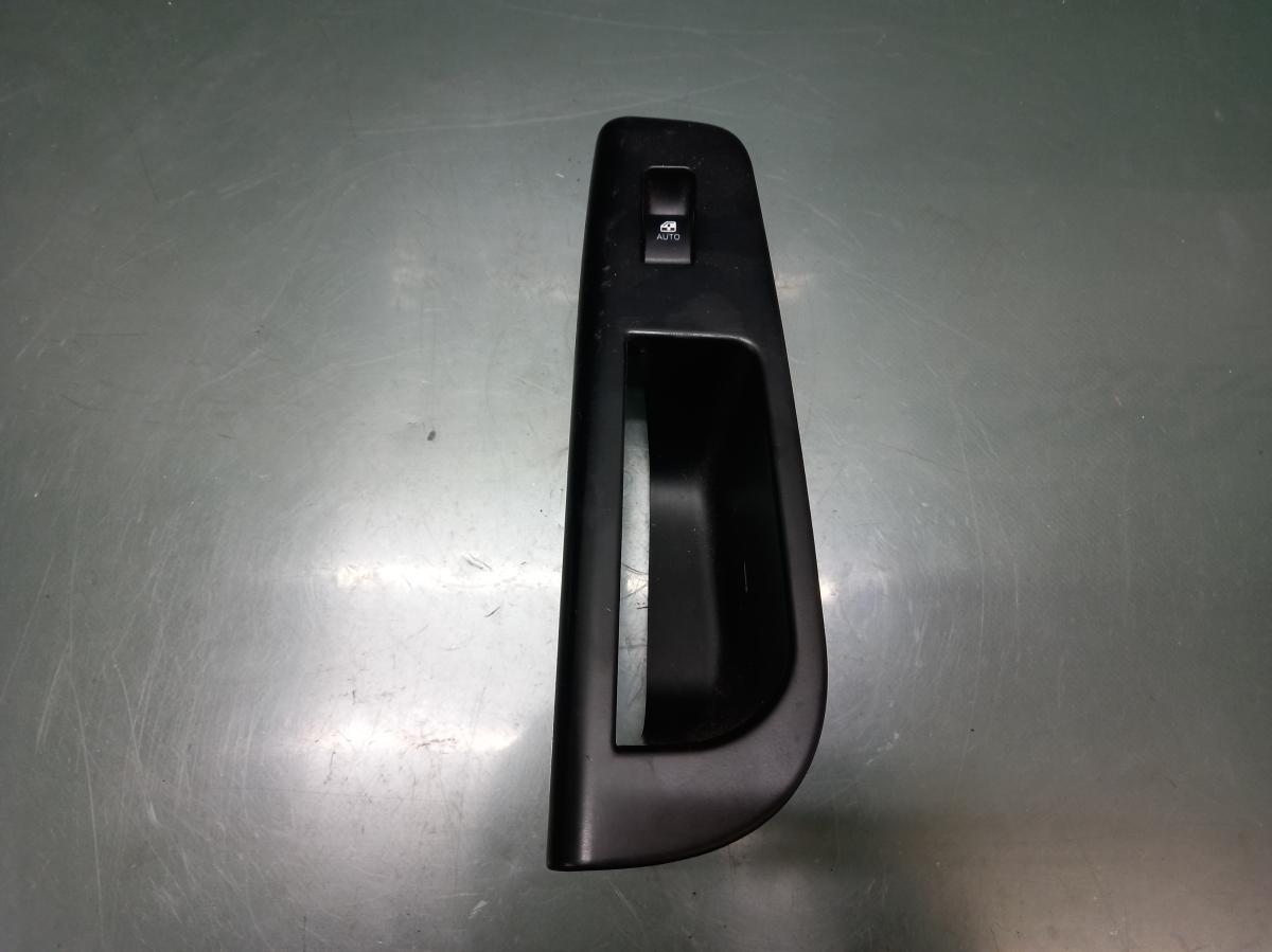Spínač ovládání oken PZ 82361-1H000 KIA CEED 2006-2009