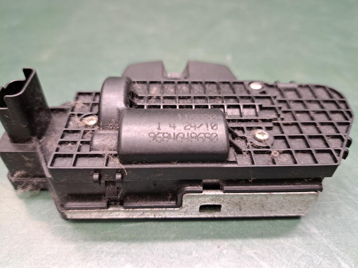 Zámek centrálu dveří pátých 9151487499 CITROËN C3 iAutodily 4